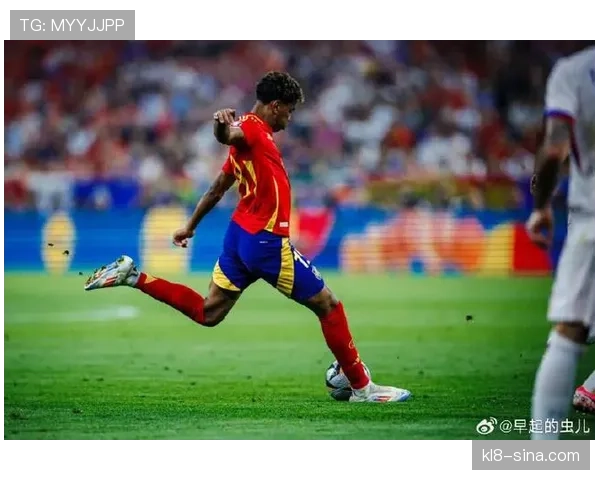 巴萨青训小将亚马尔首次入选西班牙国家队 未来之星逐渐崭露头角